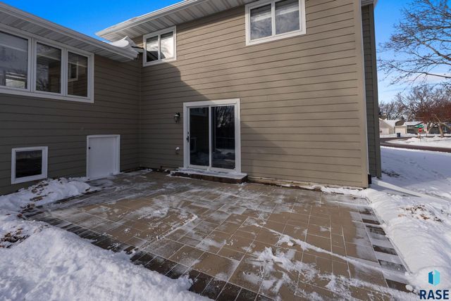 4500 S Tomar Rd Road, Sioux Falls, SD 57105