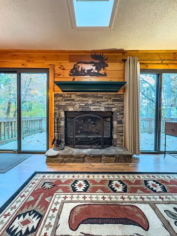 231 Dogwood Circle, Hayesville, NC 28904