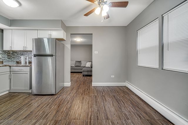 7915 S Dobson Avenue, Chicago, IL 60619