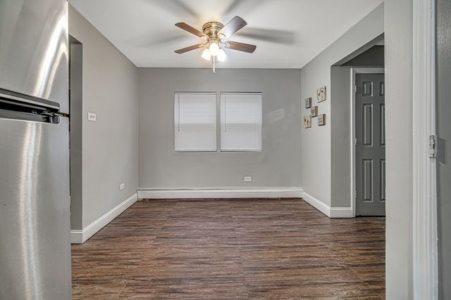 7915 S Dobson Avenue, Chicago, IL 60619