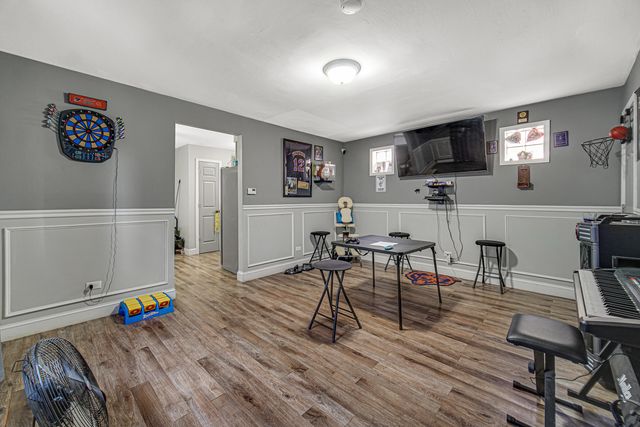 7915 S Dobson Avenue, Chicago, IL 60619