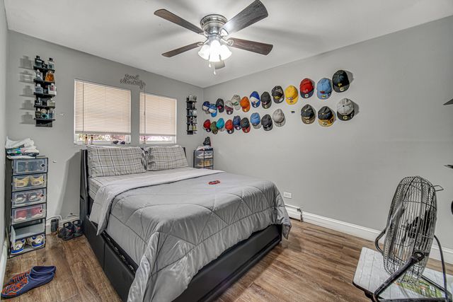 7915 S Dobson Avenue, Chicago, IL 60619