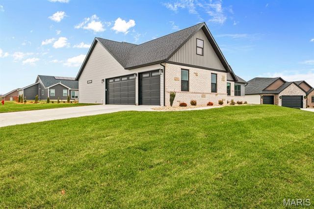 1416 Guilford Place Place, Troy, IL 62294