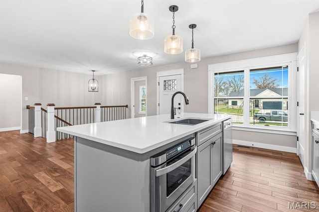 1416 Guilford Place Place, Troy, IL 62294