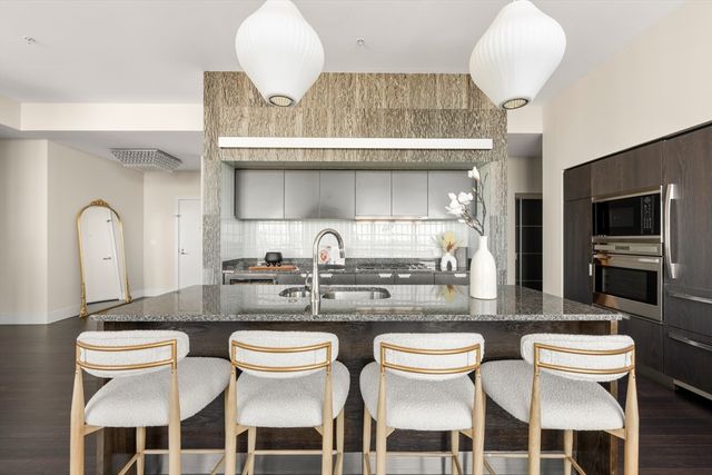 110 Stuart St PH, Boston, MA 02116