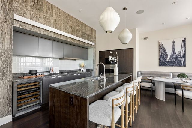 110 Stuart St PH, Boston, MA 02116