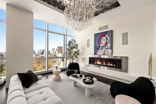 110 Stuart St PH, Boston, MA 02116