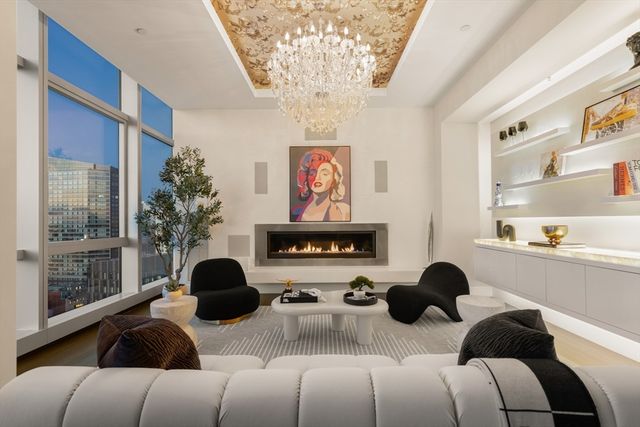 110 Stuart St PH, Boston, MA 02116