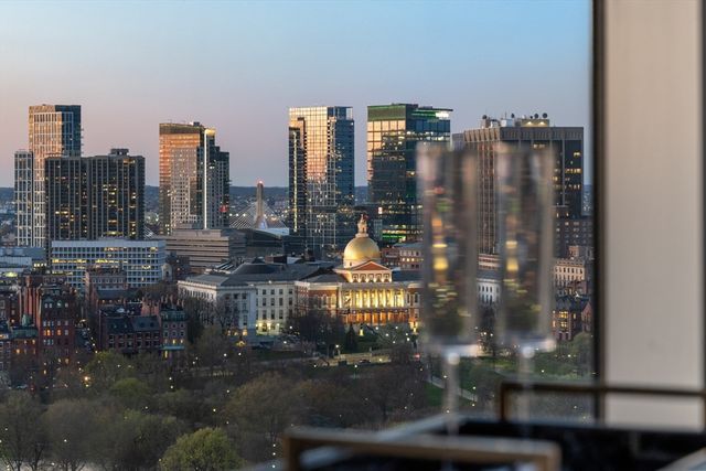 110 Stuart St PH, Boston, MA 02116