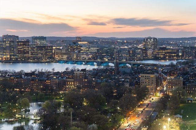 110 Stuart St PH, Boston, MA 02116