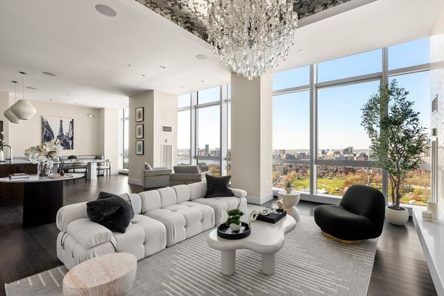 110 Stuart St PH, Boston, MA 02116