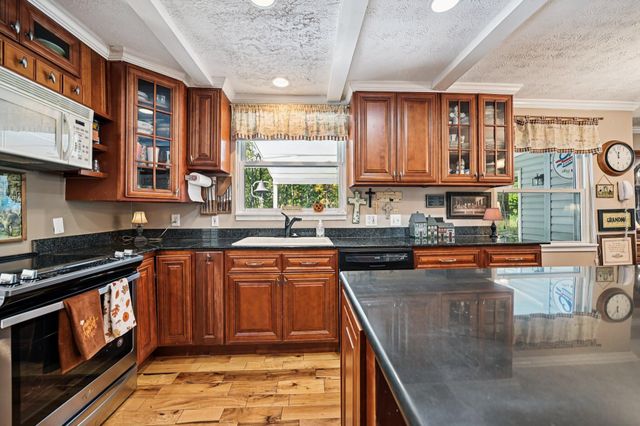 25 Roga Road, Reynoldsburg, OH 43068