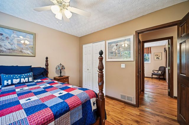 25 Roga Road, Reynoldsburg, OH 43068