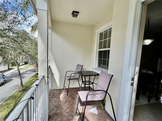 123 E Royal Palm Cir 105, Jupiter, FL 33458