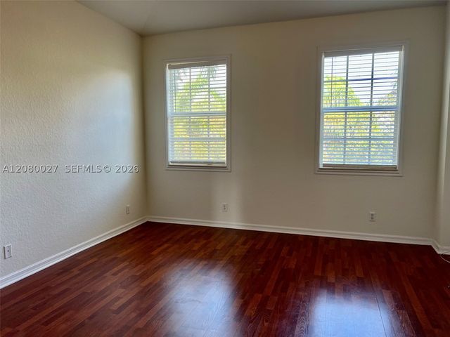 123 E Royal Palm Cir 105, Jupiter, FL 33458