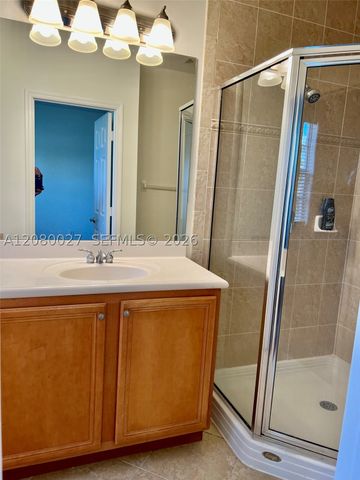 123 E Royal Palm Cir 105, Jupiter, FL 33458
