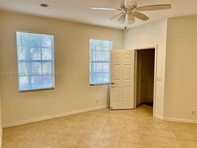 123 E Royal Palm Cir 105, Jupiter, FL 33458