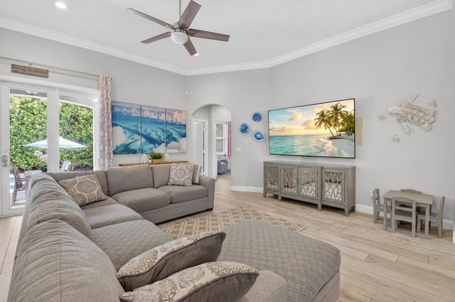 4880 Glenn Pine Lane, Boynton Beach, FL 33436