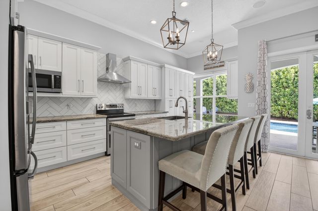 4880 Glenn Pine Lane, Boynton Beach, FL 33436