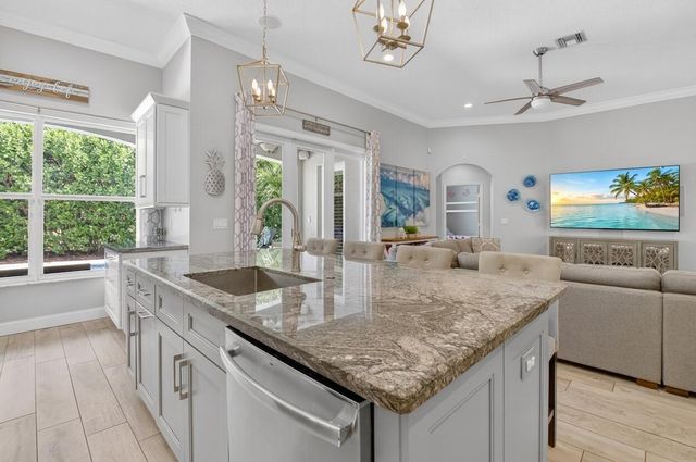 4880 Glenn Pine Lane, Boynton Beach, FL 33436