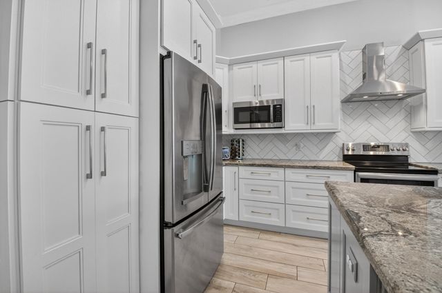 4880 Glenn Pine Lane, Boynton Beach, FL 33436