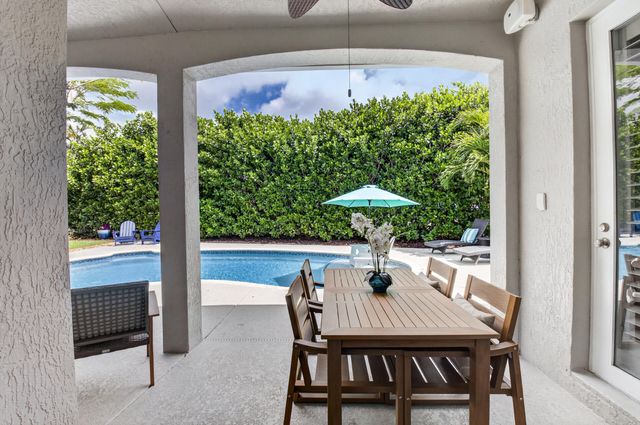 4880 Glenn Pine Lane, Boynton Beach, FL 33436