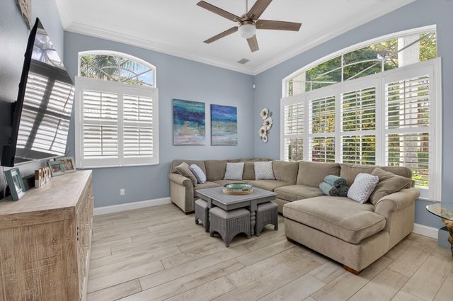 4880 Glenn Pine Lane, Boynton Beach, FL 33436
