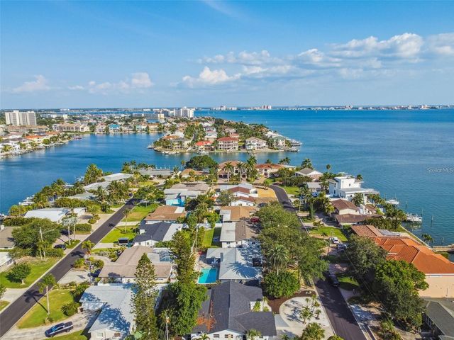 1949 DOLPHIN BOULEVARD S, St Petersburg, FL 33707