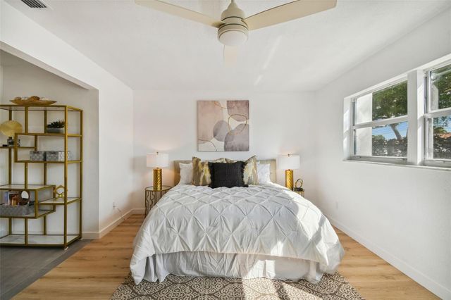 1949 DOLPHIN BOULEVARD S, St Petersburg, FL 33707