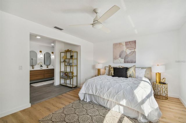 1949 DOLPHIN BOULEVARD S, St Petersburg, FL 33707