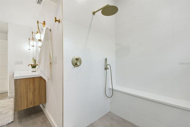 1949 DOLPHIN BOULEVARD S, St Petersburg, FL 33707