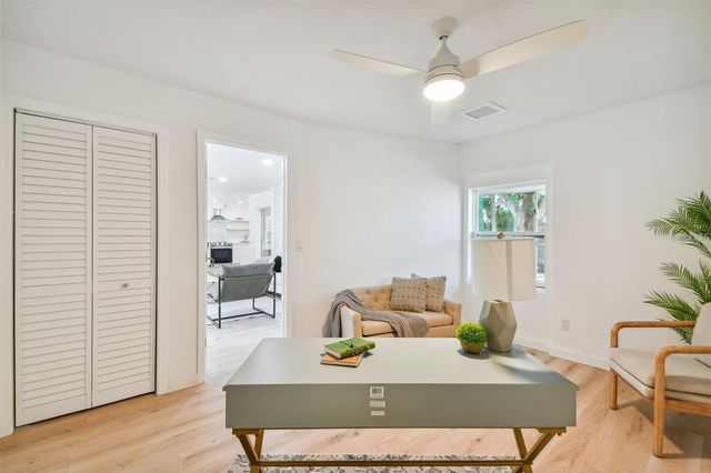 1949 DOLPHIN BOULEVARD S, St Petersburg, FL 33707