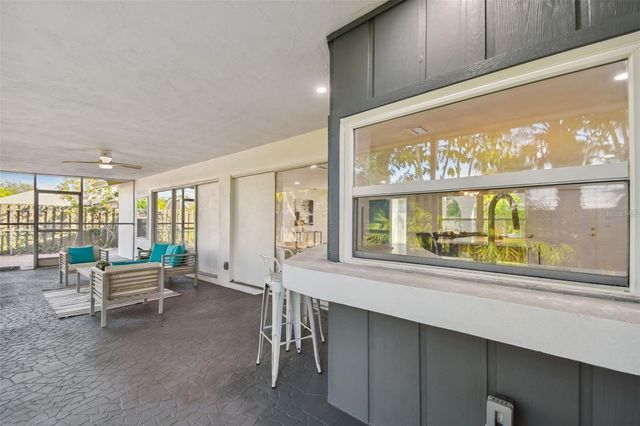 1949 DOLPHIN BOULEVARD S, St Petersburg, FL 33707