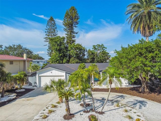 1949 DOLPHIN BOULEVARD S, St Petersburg, FL 33707