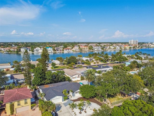 1949 DOLPHIN BOULEVARD S, St Petersburg, FL 33707