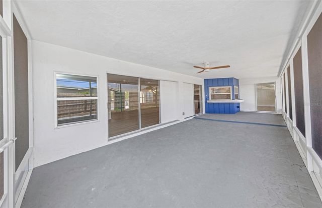 1949 DOLPHIN BOULEVARD S, St Petersburg, FL 33707