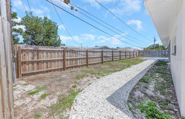 1949 DOLPHIN BOULEVARD S, St Petersburg, FL 33707