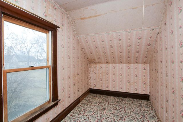 321 Highway 7 E, Hutchinson, MN 55350