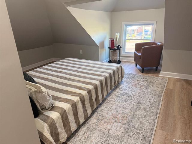 16656 Frazho Road, Roseville, MI 48066