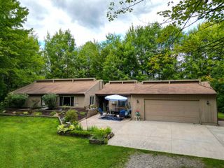 6849 E Baseline Road, Denver Twp, MI 48858