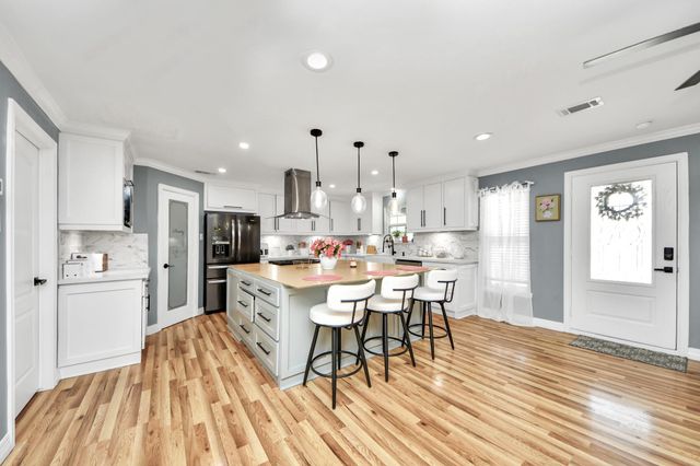 321 Reid Street, Houston, TX 77022