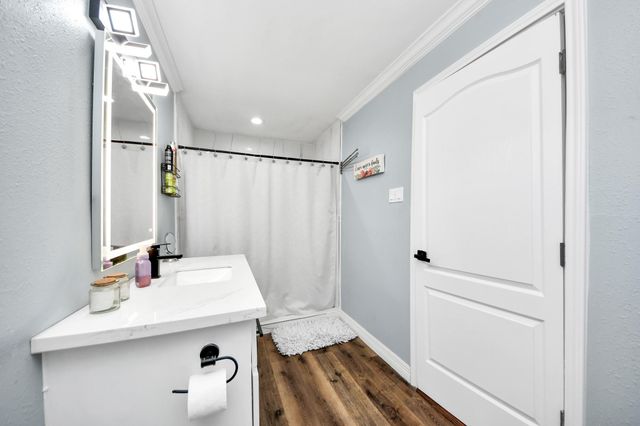 321 Reid Street, Houston, TX 77022
