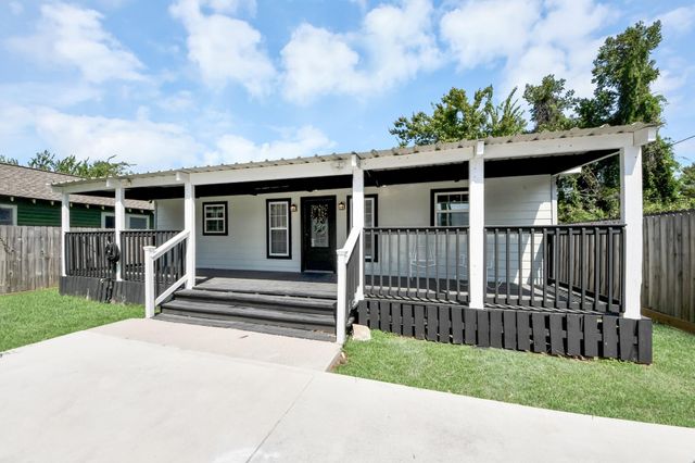 321 Reid Street, Houston, TX 77022