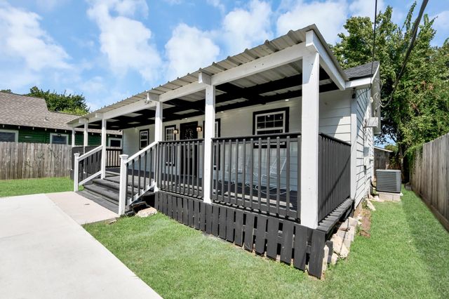 321 Reid Street, Houston, TX 77022
