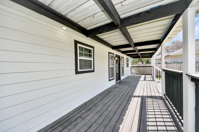 321 Reid Street, Houston, TX 77022