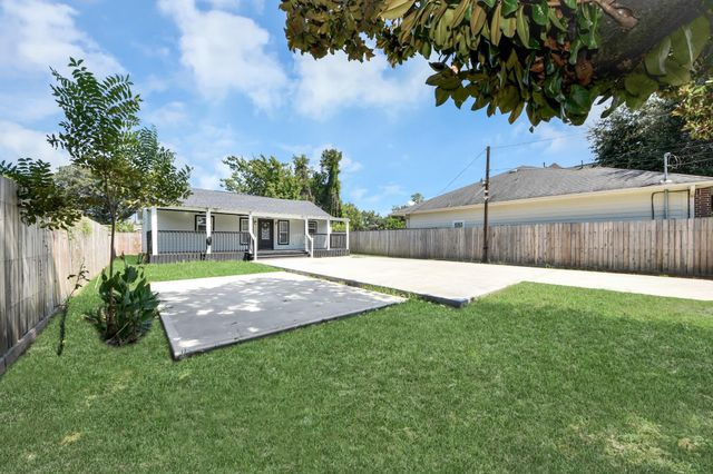 321 Reid Street, Houston, TX 77022