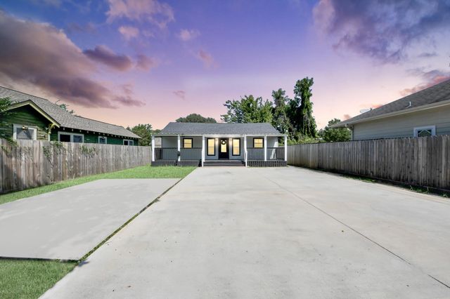321 Reid Street, Houston, TX 77022
