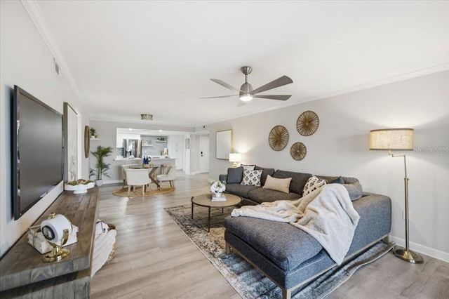 4908 38TH WAY S 401, St Petersburg, FL 33711