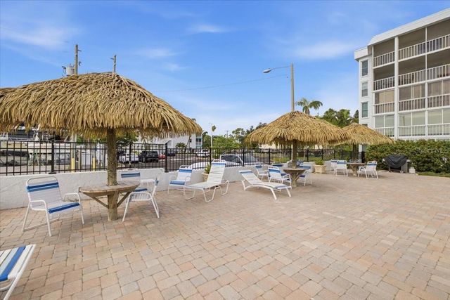 4908 38TH WAY S 401, St Petersburg, FL 33711