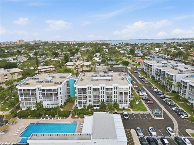 4908 38TH WAY S 401, St Petersburg, FL 33711